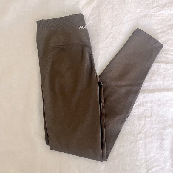 AUROLA Seamless Scrunch Leggings - Chestnut brown, small - Picture 3 of 4